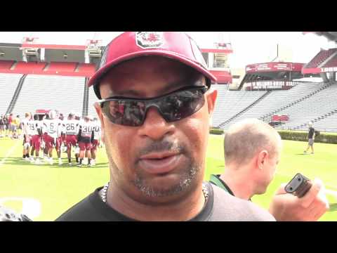 Lorenzo Ward weighs in on defense's scrimmage