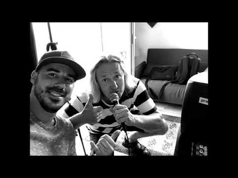 AKburger Feat. MC Piesek - Love Somebody