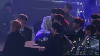 wanna one reaction to jung sewoon JUST U at Asian Artist Awards 2017