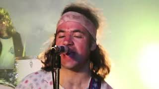 White Reaper - Pills [OFFICIAL MUSIC VIDEO]