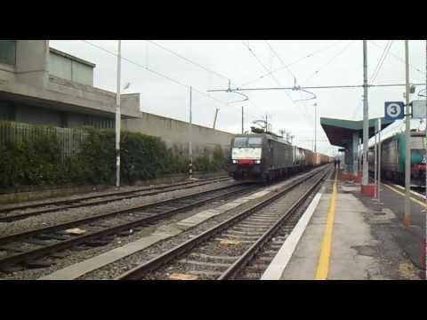 E189.985 ISC sul TCS 51089 Milano Smistamento - Nola Interporto, in partenza da Pomezia