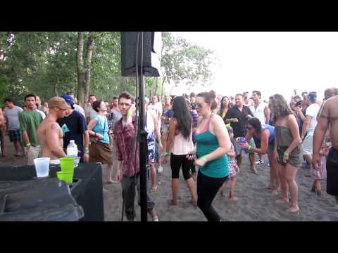 Estroe @ Promise - Cherry Beach 26-08-2012 # 3