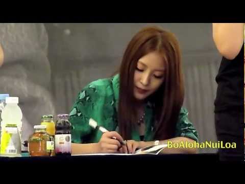 Pretty BoA Fansign @ Seoul Times Square 120810