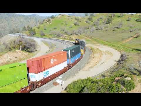 Elliott Photo and Video video.