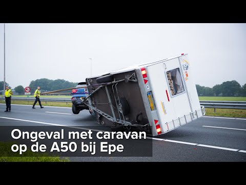 A50 bij Epe kort dicht na ongeval met caravan - ©StefanVerkerk.nl