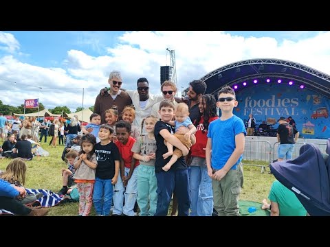 We went to watch THE KURFEW Band at Syon Park in London