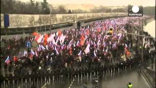 Tens of thousands march in Moscow in memory of Boris Nemtsov