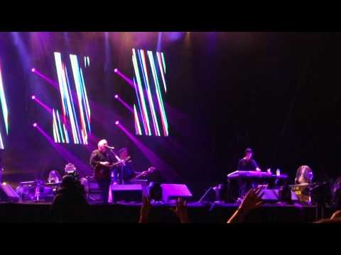 New Order - Waiting For The Sirens (Live at Latitude 2016)