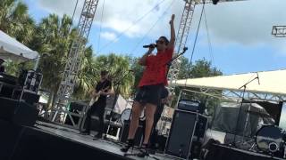 Everybody Sings - Cassadee Pope 5/1/2016