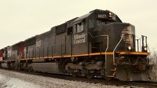 preview picture of video 'Illinois Central 1027 East Death Star by Burlington, Illinois on 1-13-2013'