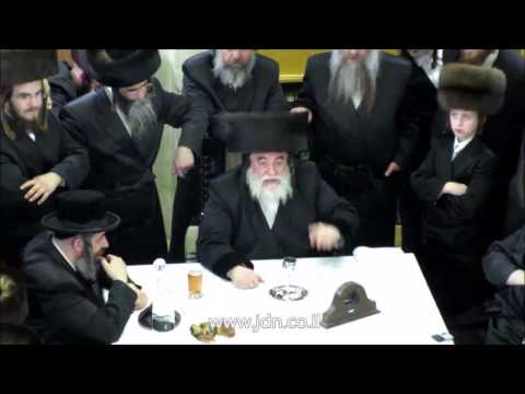 Viznitzer Rebbe Conducting Lchaim Tish In Rechovot - Sivan 5775