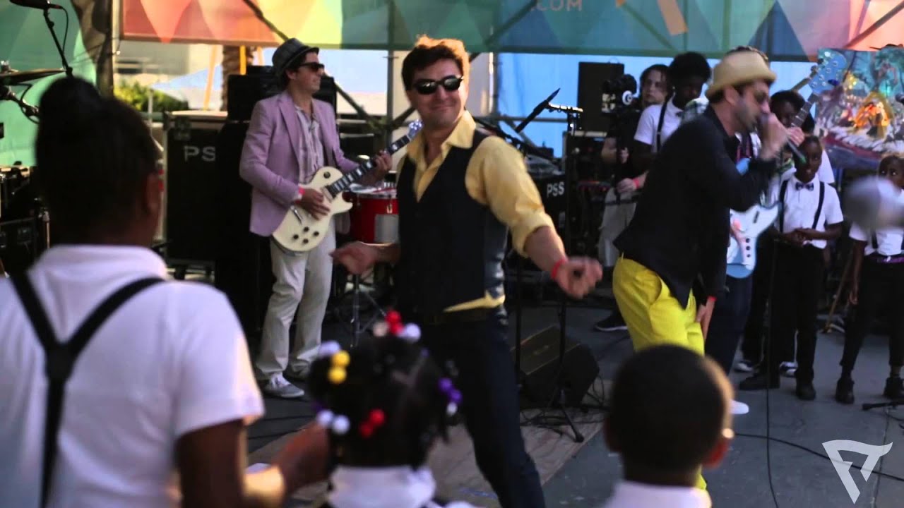 Flow Tribe: Walk Like An Animal Live at French Quater Fest 2014