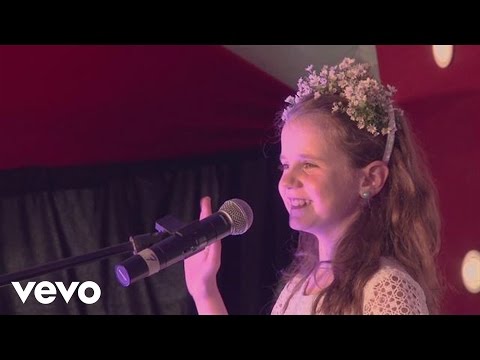 Amira Willighagen - Behind the Scenes (South Africa Playground Opening)