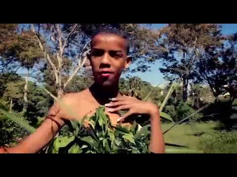 La pajarita le gusta que le den con el bate jajaja