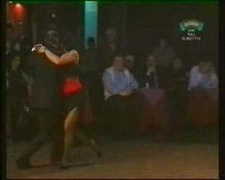  Carlos Gavito  and  Marcela Duran  are  dancing  to  the  milonga  "  Con Alma y Vida  "