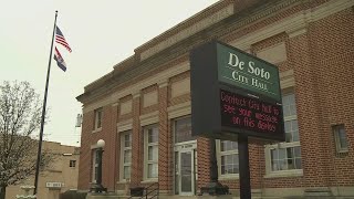 Flood potential rising in De Soto as rain continues to fall 