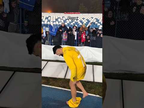 لاعب يضحي بالشورت ليحافظ على قميصه