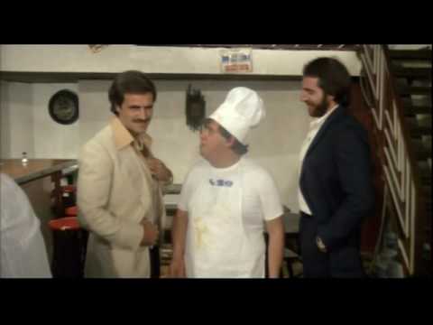 clip da Napoli... la camorra sfida, la città risponde