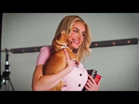 Amber Davies is ELLE in Legally Blonde The Musical