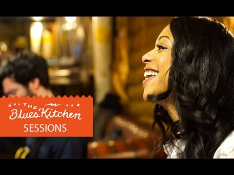 Acantha Lang - I Smell Trouble [The Blues Kitchen Sessions]