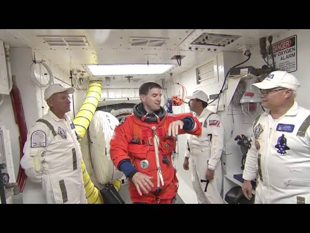 Atlantis Crew Rehearses Launch Countdown