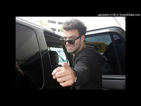 Jencarlos Canela - Bajito ft. Kymani Marley