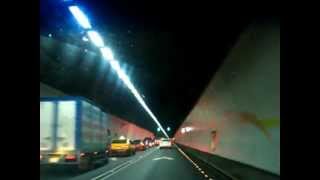 preview picture of video '雪山隧道--往台北 Hsuehshan Tunnel--National Highway 5 Taipei Bound 4/5/2013'