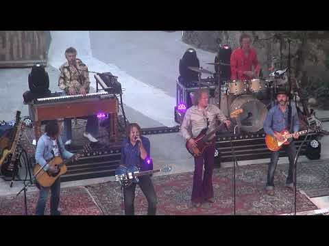 Dutch Eagles in De Meerpaal: „Superieure songs, meesterlijke samenzang en virtuoze muzikaliteit” Dutch Eagles in De Meerpaal: „Superieure songs, meesterlijke samenzang en virtuoze muzikaliteit”