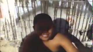 Oingo Boingo - Out Of Control Oficial vídeo