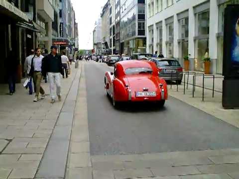 1954 Jaguar XK120 sound drive by vs BMW Alpina B6 S