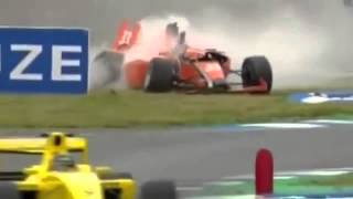 Смотреть онлайн Подборка самых страшных аварий гонок на Формуле-1