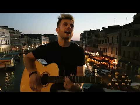 #YouAreBeautiful - #JamesBlunt ( LIVE Ponte Di Rialto Venezia #Cover)