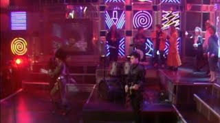 Siouxsie and the Banshees - This Wheel&#39;s On Fire