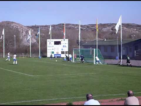 MARIO GADZA(43) BAKÅT PASSNING HÖGABORGS BK