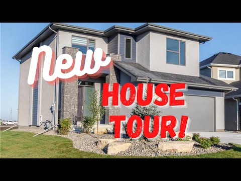 Empty House Tour in Winnipeg Canada||New Home Purchase||Homes in Canada