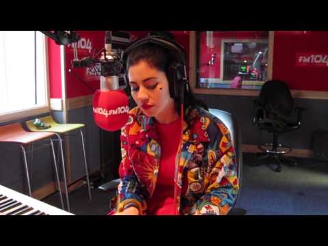 MARINA & THE DIAMONDS - 'How To Be A Heartbreaker' - FM104