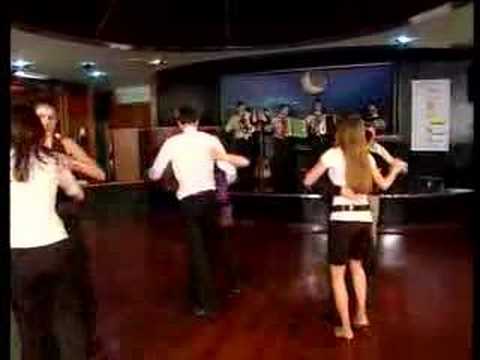 Maturanski ples - ob koncu tedna, na roblek, kmetič praznuje