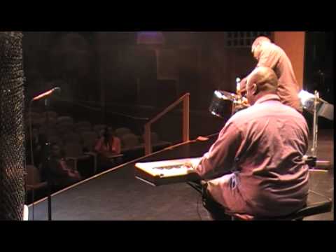 Leon Foster Thomas Live Performance