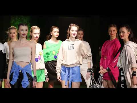 Pokaz mody La..mu - kolekcja Power Of Being a Woman