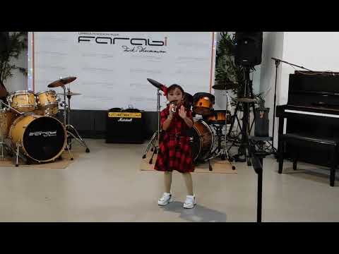 LUKISAN INDONESIA-NAURA (COVER BY TARI) FIRST PERFORMANCE VOCAL, LPM FARABI BALI, 29 DESEMBER 2022