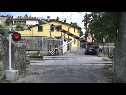 Spoorwegovergang Firenze (I) // Railroad crossing // Passaggio a livello