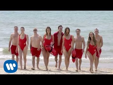 Simple Plan featuring Nelly - I Don't Wanna Go To Bed [Official Video]