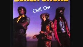 Black Uhuru - Chill out + Dub