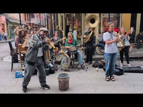 The Dirty Rotten Vipers - Sixteen Tons on Royal Street in New Orleans