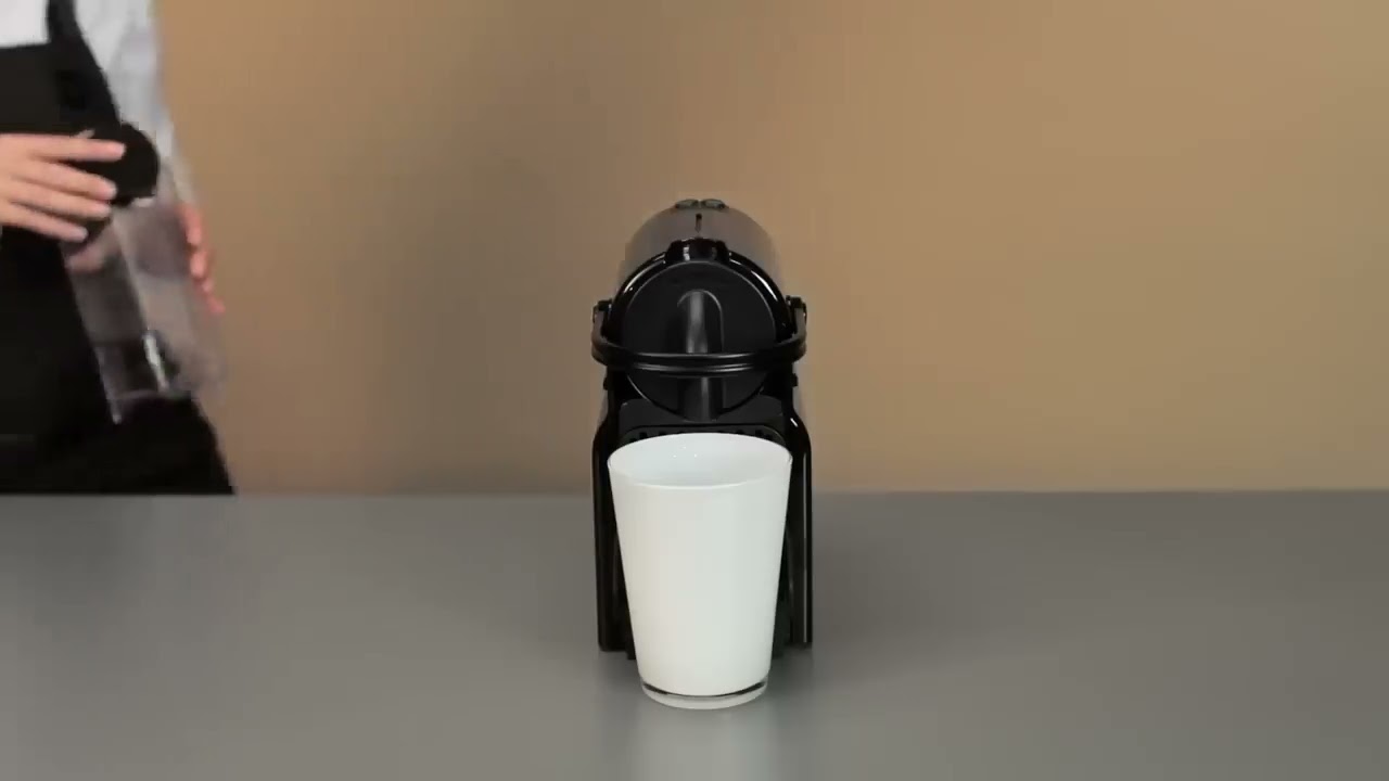 NESPRESSO Inissia kapsulinis kavos aparatas, juodas