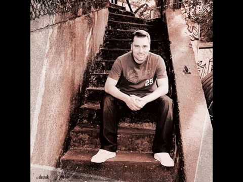 CASUS feat ERCI E. - HER GECE