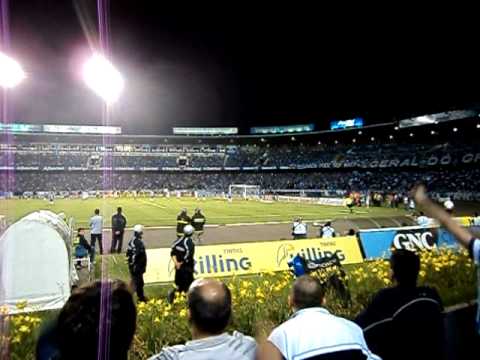 Golaço do Douglas    Gremio 5 x 1 Ceará