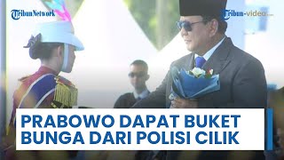 Momen Prabowo Interaksi & Dapat Buket Bunga dari Polisi Cilik Tunas Bhayangkara, Beri Salam Hormat