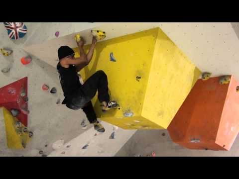 Boulderwelt: Black and yellow part 2