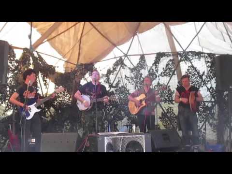 Skeg - I guess this is what brains look like at Something Else in the Dean 2015